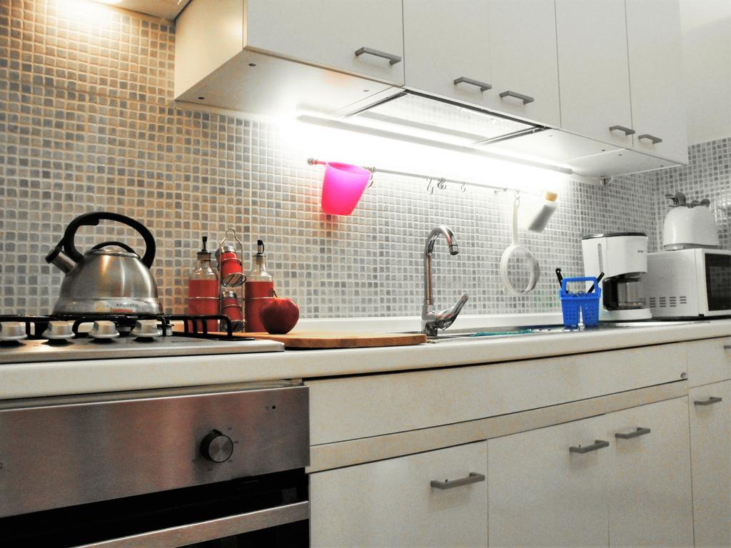 Garibaldi Holiday House เนเปิลส์ ภายนอก รูปภาพ