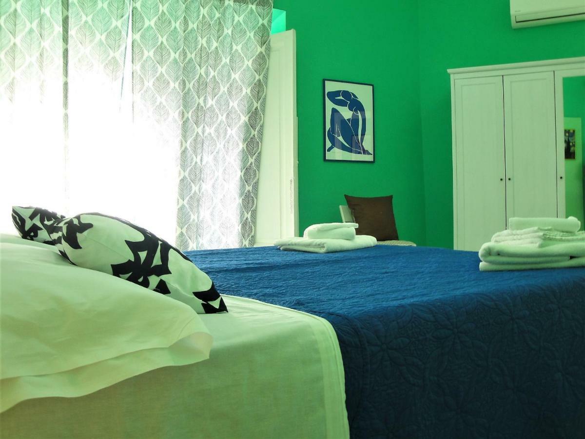 Garibaldi Holiday House เนเปิลส์ ภายนอก รูปภาพ