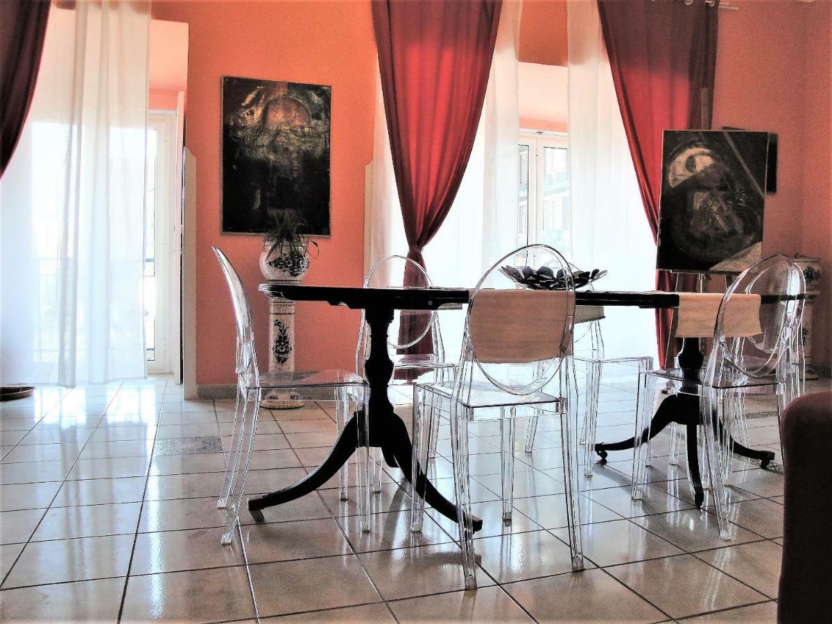 Garibaldi Holiday House เนเปิลส์ ภายนอก รูปภาพ